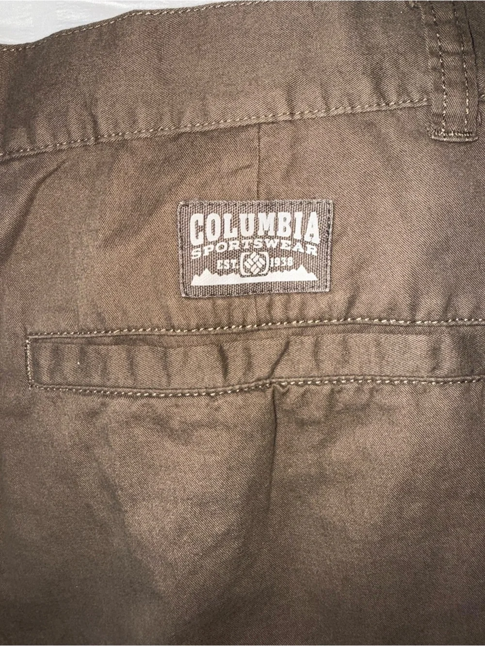 Columbia Sportswear Men's Brown Cargo Shorts Size 32